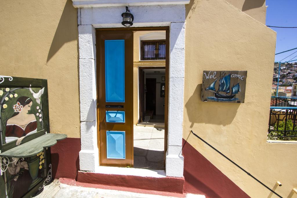 Symi Center Hotel Simi Exterior foto