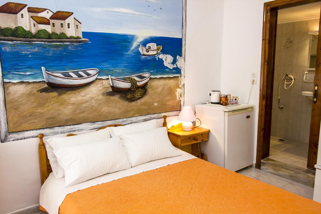 Symi Center Hotel Simi Quarto foto