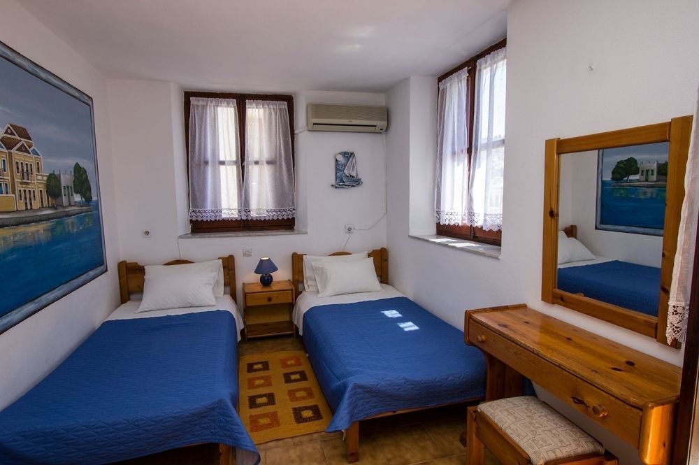 Symi Center Hotel Simi Exterior foto
